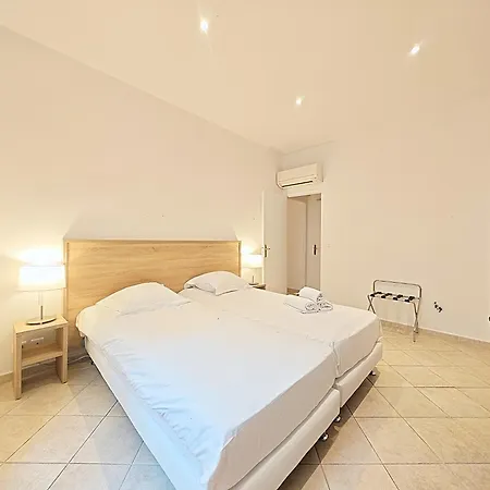 Viva Riviera 11 Rue Commandant Andre * Cannes